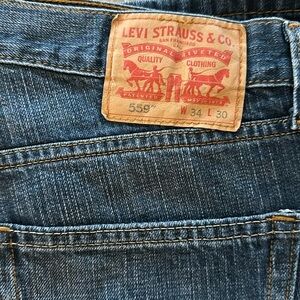 Mens Levi’s 559 jeans.